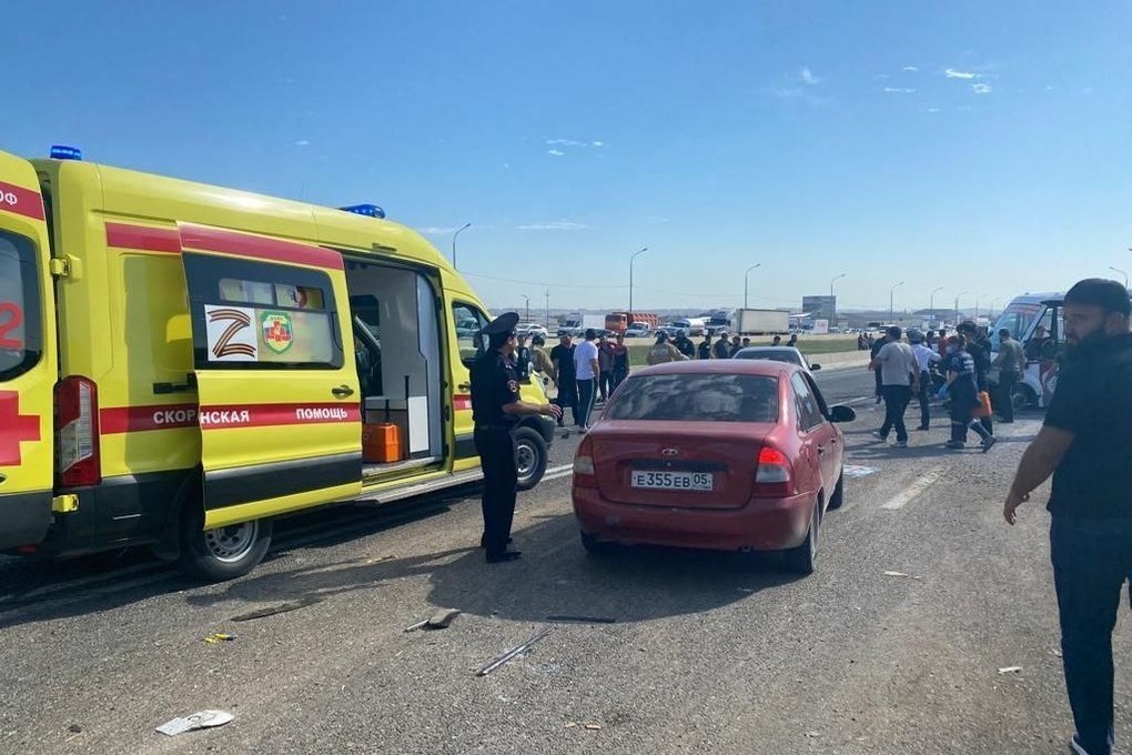 Дагестанский автобус попал в дтп