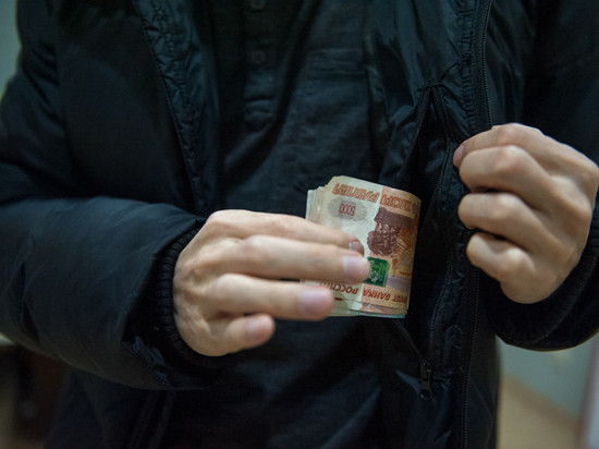 Волгоградец украл у астраханки полмиллиона рублей