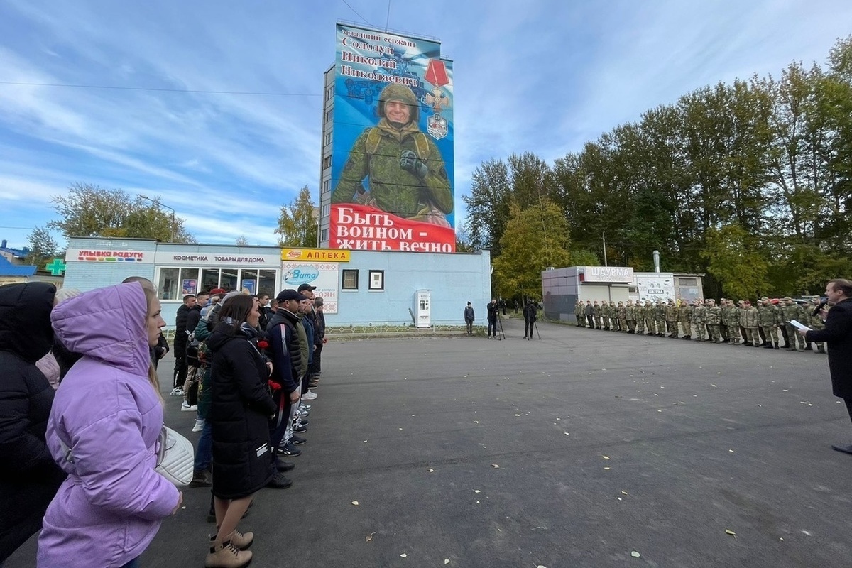 В Архангельске открыли мурал памяти в честь защитника Донбасса Николая  Солодуна - МК Архангельск