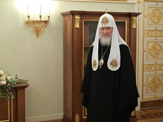 На данный момент он самоизолировался и соблюдает постельный режим