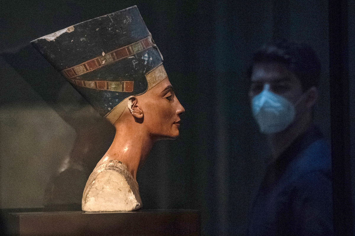Nefertiti's tomb found in Egypt