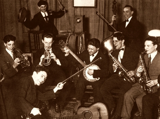 Сто лет приключений джаза в России: пережил ГУЛАГ и эпоху разгибания саксофона