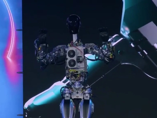 Маск показал танец робота, который может "перевернуть мир"