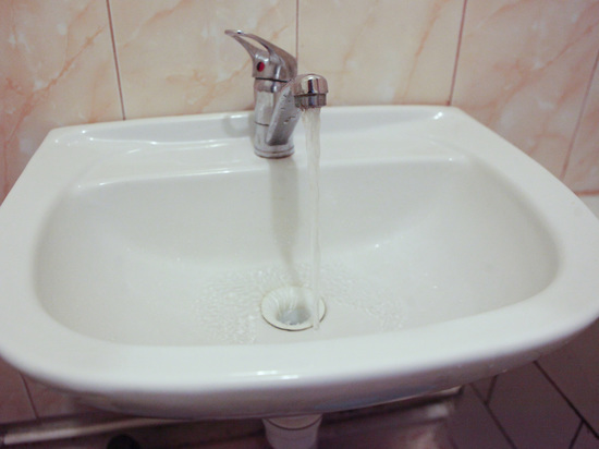 Жители Зеленоборского остались без горячей воды