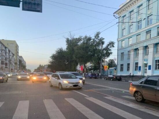 На Театральном в Ростове автомобилистка сбила 14-летнюю девочку
