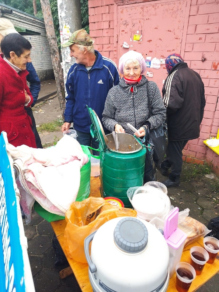 В Воронеже на Машмете бездомных и нуждающихся воронежцев бесплатно