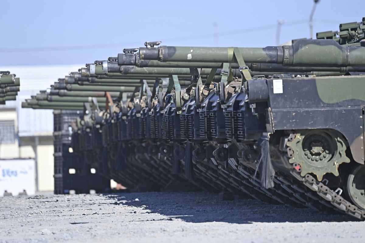 The head of the German Defense Ministry explained the lack of supplies of tanks to Ukraine