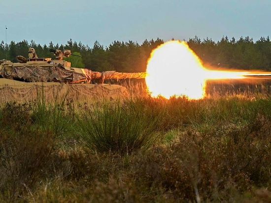 «Известия»: во всех районах Кременной наблюдаются  взрывы