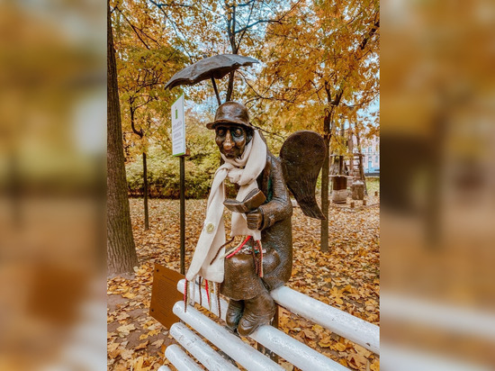 «Петербургского ангела» по традиции утеплили шарфом с приходом холодов