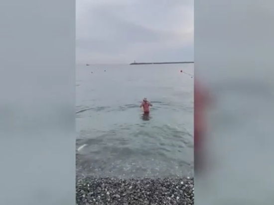 Соцсети: в Сочи после купания в море без вести пропал певец Константин Легостаев