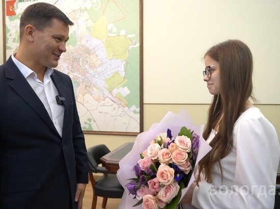 Мобилизованный житель Вологды и его девушка смогли заключить брак благодаря мэру города