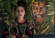 В ЦМИ открылась яркая выставка белгородской художницы Алины Корякиной под названием «ЦВЕТ! ЦВЕТ! ЦВЕТ!»