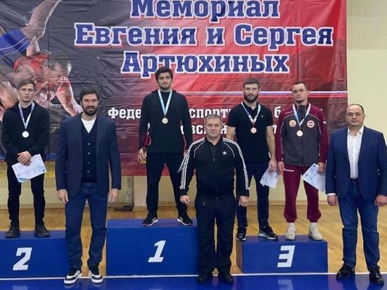 Нижегородец завоевал «золото» на всероссийских соревнованиях по греко-римской борьбе