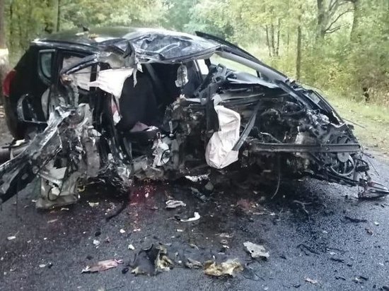 Под Калининградом в ДТП скончалась 24-летняя пассажирка Peugeot