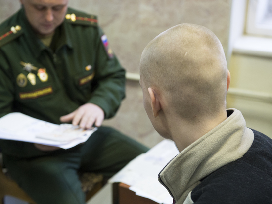 Военком Петербурга назвал приоритетный возраст для призыва во время частичной мобилизации
