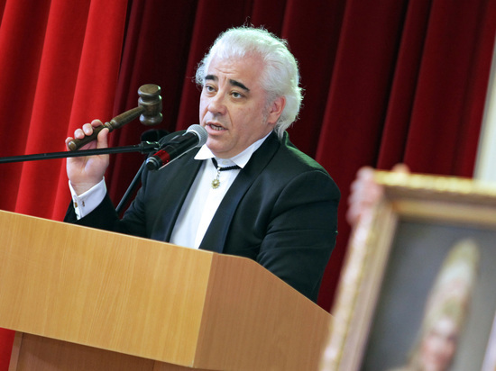 Картина Рериха из фондов Мурманского пароходства обрела нового владельца и покинула Кольские земли