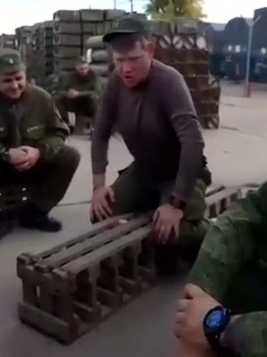 Железноводский певец поднимает боевой дух всей России