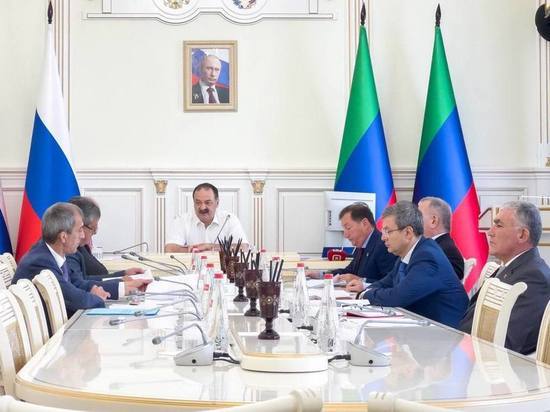 Глава Дагестана провёл заседание Призывной комиссии