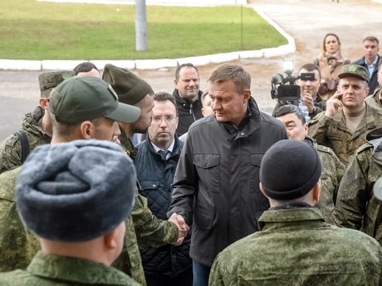Губернатор Курской области Старовойт передал мобилизованным десять тонн гуманитарной помощи