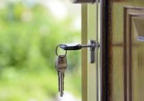 На ул. Пролетарской 165 в Барнауле продают квартиру с витражами и дизайнерским ремонтом в стиле «Лофт» за 19,9 млн рублей.