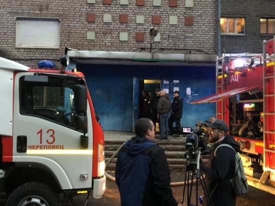 Пожар в пятиэтажке Череповца: двое погибших взрослых и один пострадавший ребенок