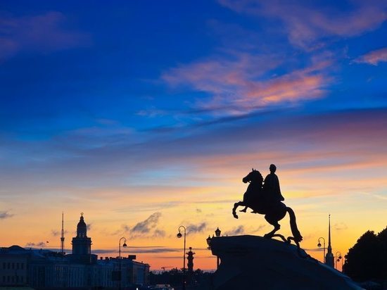 Эксперт рассказал, куда сходить в Санкт-Петербурге туристу в первую очередь