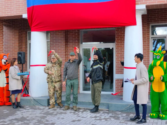 Глава Волновахского района поблагодарил Ямал за оперативное восстановление общежития