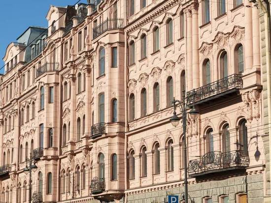 День архитектуры в Петербурге: какие фасады исторических задний радуют горожан