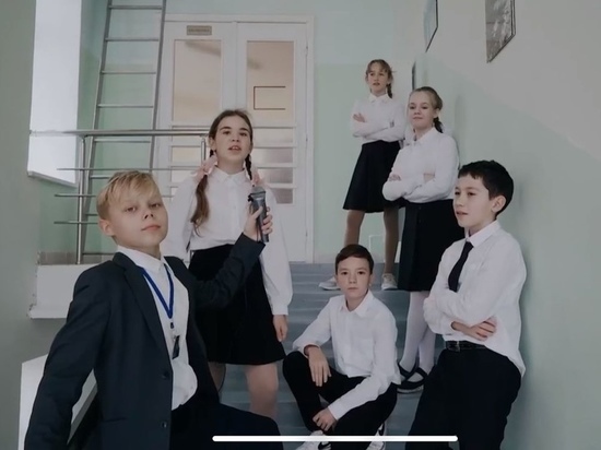 Более 900 школьников Серпухова записали видеоролики о своих учителях