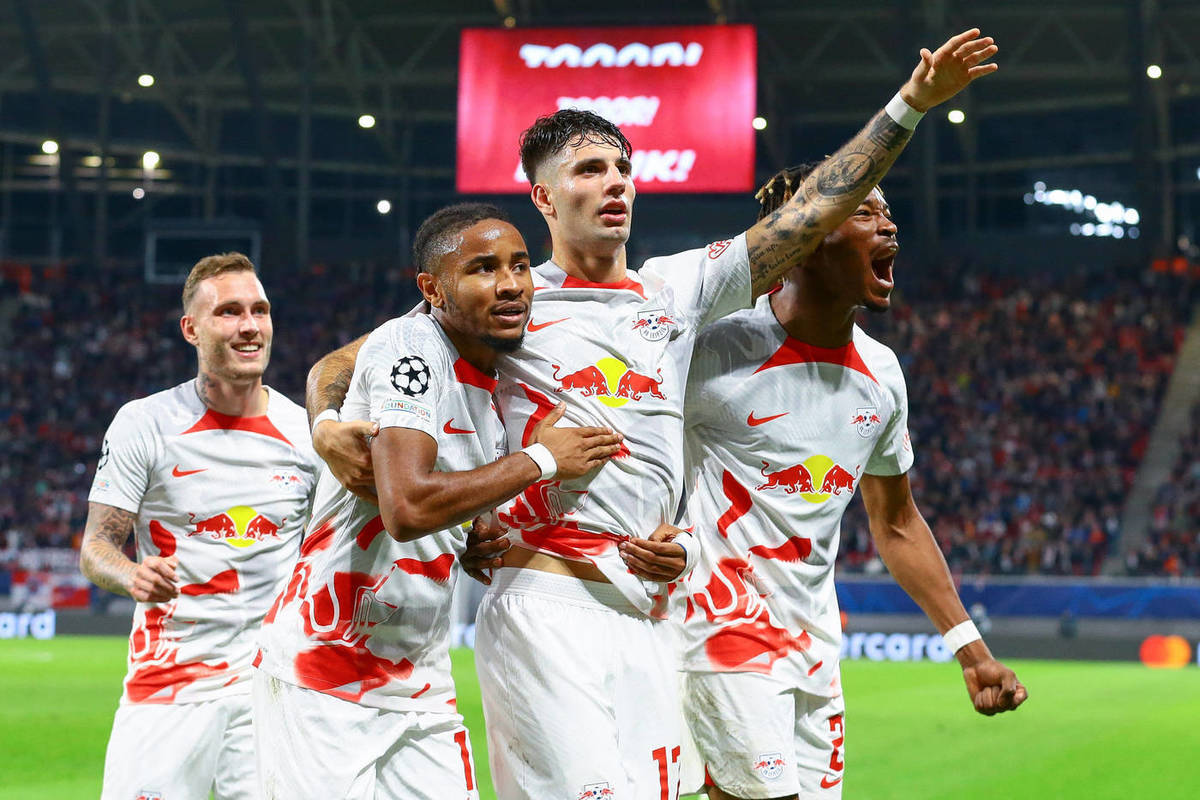 Рб лейпциг. Лейпциг счет. Бавария бундеслига. Футбольный матч. Лейпциг брюгге.