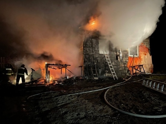 В Благовещенске при пожаре пострадал мужчина