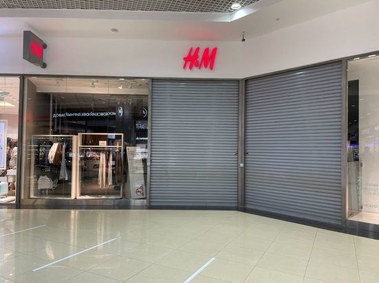 Магазин одежды H&M в рязанском ТРЦ «Премьер» закрылся окончательно