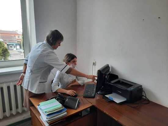 В Сосновскую ЦРБ трудоустроились два целевика, окончившие тамбовский медколледж