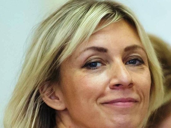 Захарова: Россия отреагирует на потолок цен переориентацией экспорта нефти