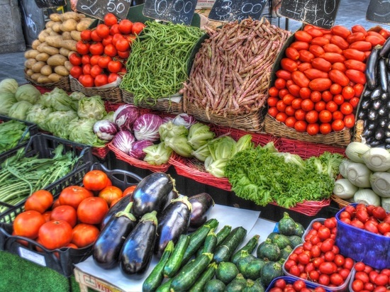 Помидоры, огурцы и картофель подорожали в Карелии