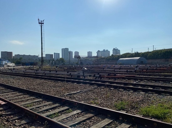 Девушка попала под поезд в Новосибирской области