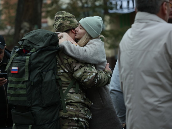 Южноуральцам посоветовали не встречаться с мобилизованными в воинских частях