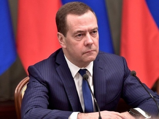 Медведев призвал заставить врагов России просить о пощаде