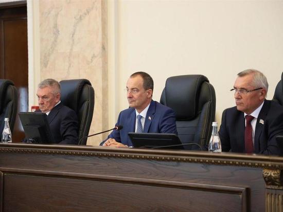 Количество партийных фракций увеличат в ЗСК
