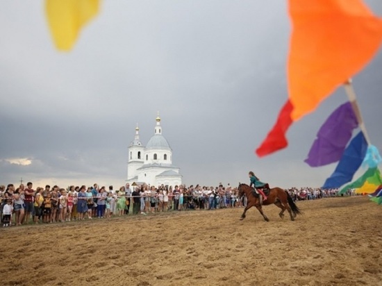 Жители Волгоградской области увидят конный бой и отведают ароматную уху