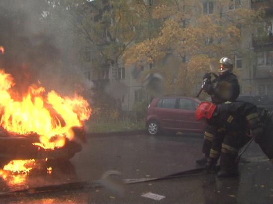 Автомобиль &#34;Honda Stream&#34; сгорел в Томске 6 октября