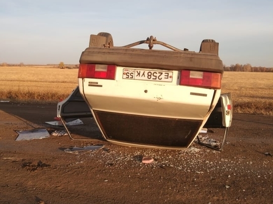 В Омской области из-за пьяного водителя без прав пострадали два пассажира