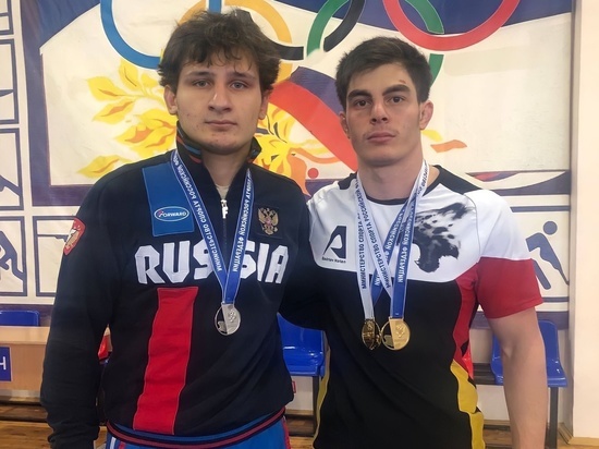 Два золота, серебро и бронзу завоевали борцы из ЯНАО на первенстве РФ