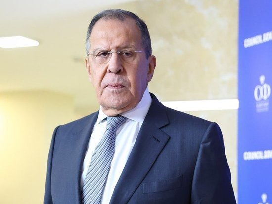 Лавров: Украина создает риски применения оружия массового поражения