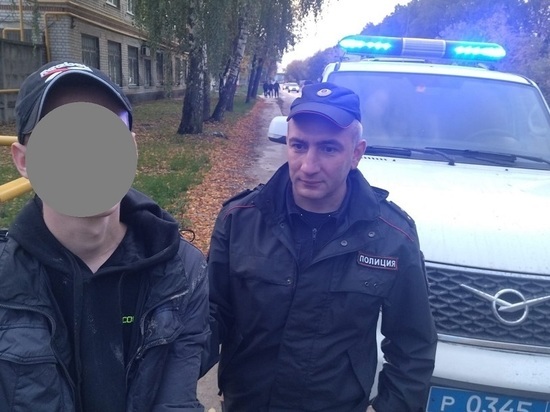 На улице Прижелезнодорожной в Рязани задержали 22-летнего закладчика