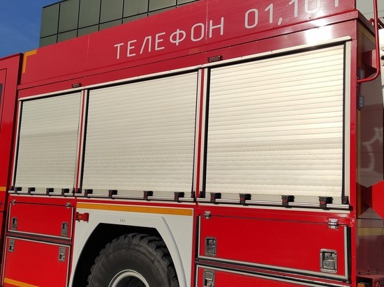 В Кирове очевидцы зафиксировали на камеру пожар в Юго-Западном районе