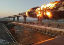 Западные СМИ продолжают анализировать инцидент со взрывом на Крымском мосту и те последствия, которые может иметь эта диверсия