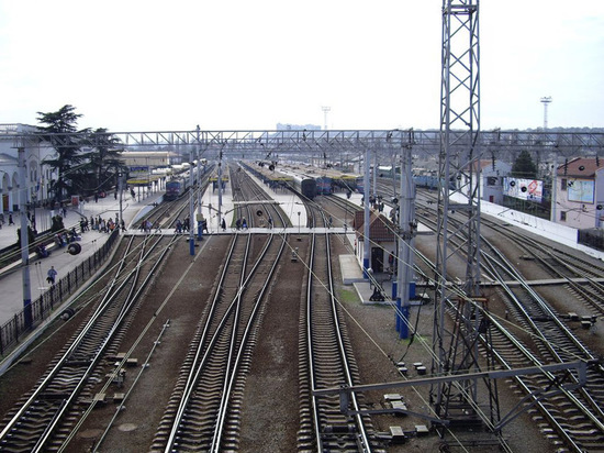 Из Крыма отправились все задержанные поезда