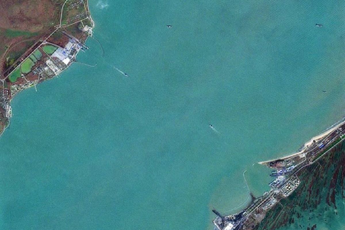 Крымский мост вид со спутника