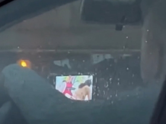 Автомобилист смотрел порно в пробке в Новосибирске